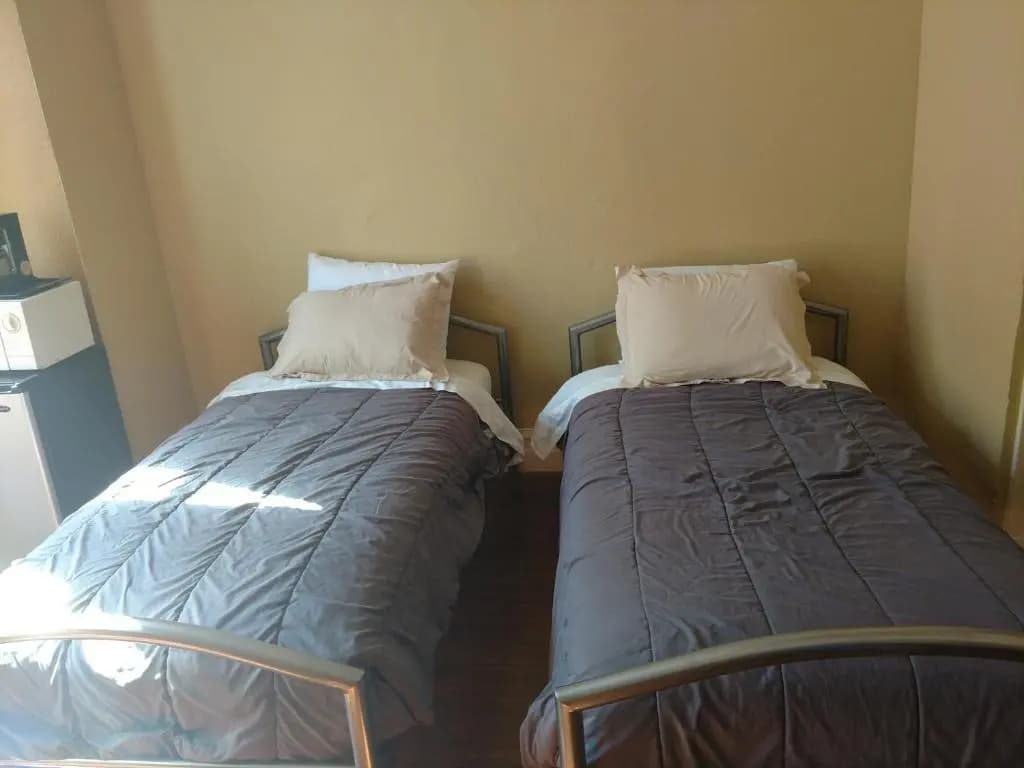 Yale Hotel - photo 10