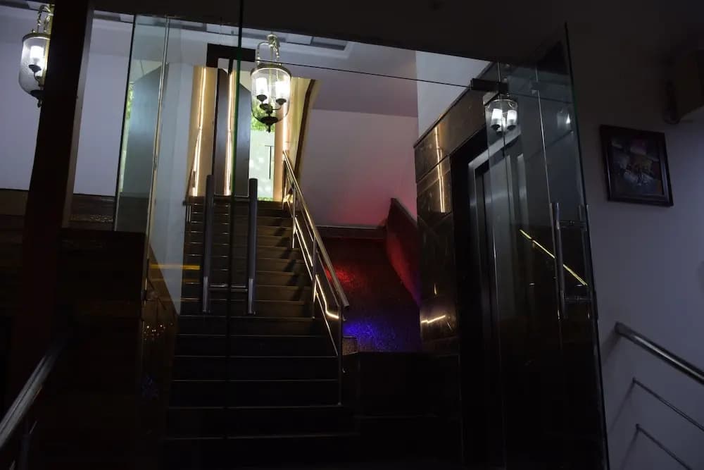 West Yard Hotels - photo 47