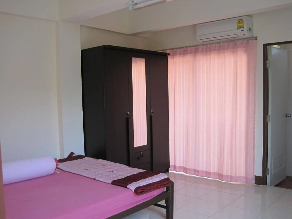 Kittiporn Apartment - photo 2