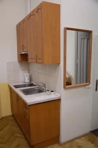 Guest Rest Studio Apartments - photo 20