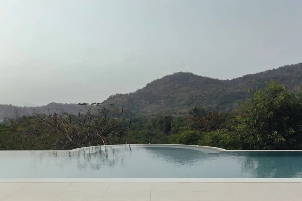 The Peak Residence - photo 10