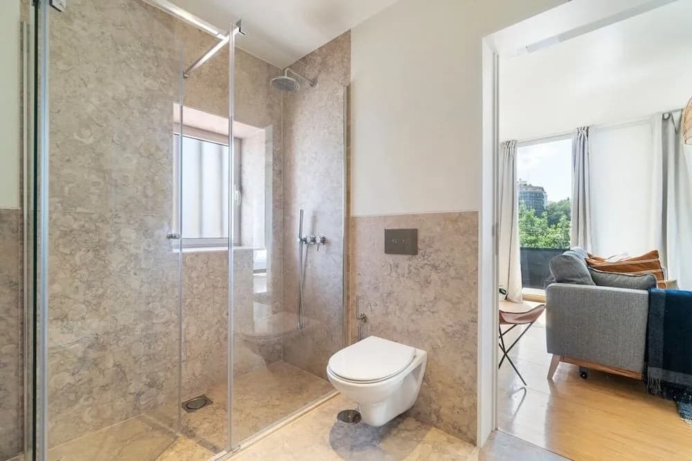 Modern 1BD w AC & Balcony - photo 7