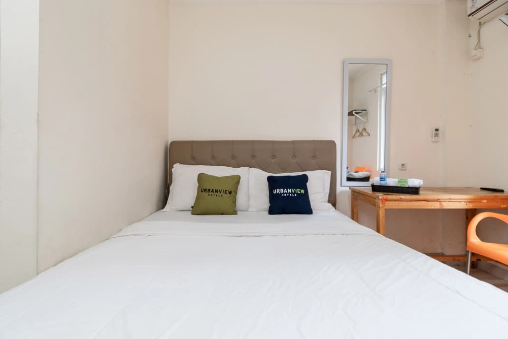 Urbanview Hotel Minongga Pondok Labu by RedDoorz - photo 3
