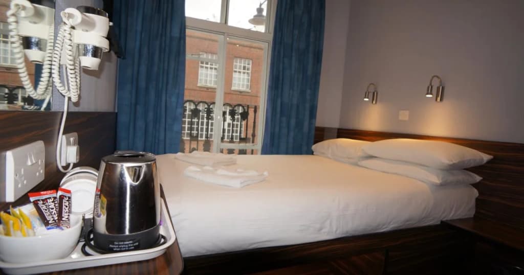 Crestfield Hotel - photo 37