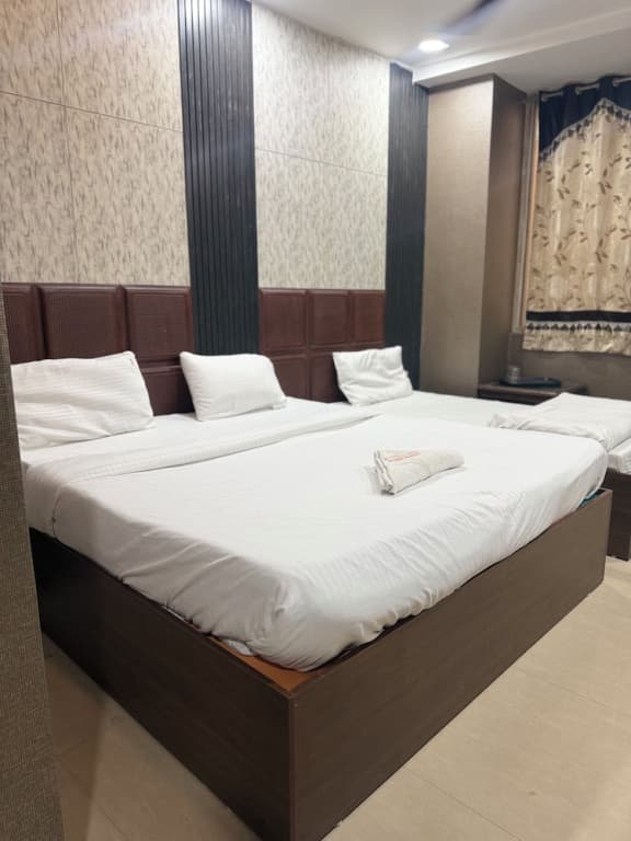 Hotel om international - photo 8
