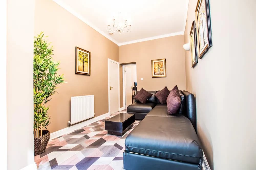 Montgomery Apartments - Crighton - photo 22