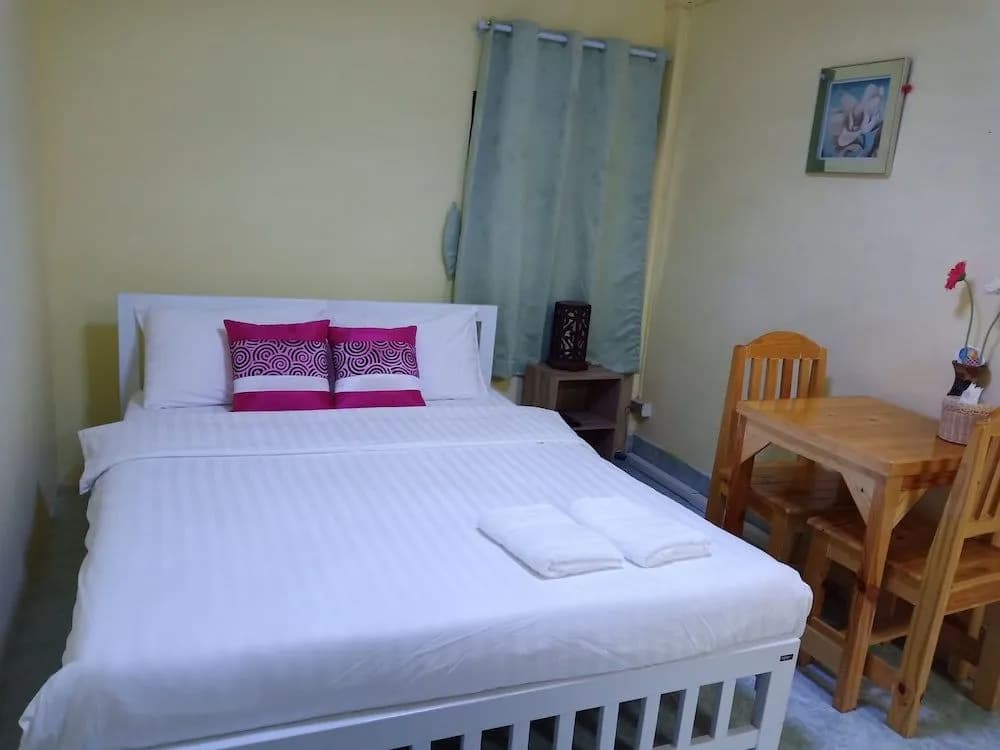 D House Hostel - main photo