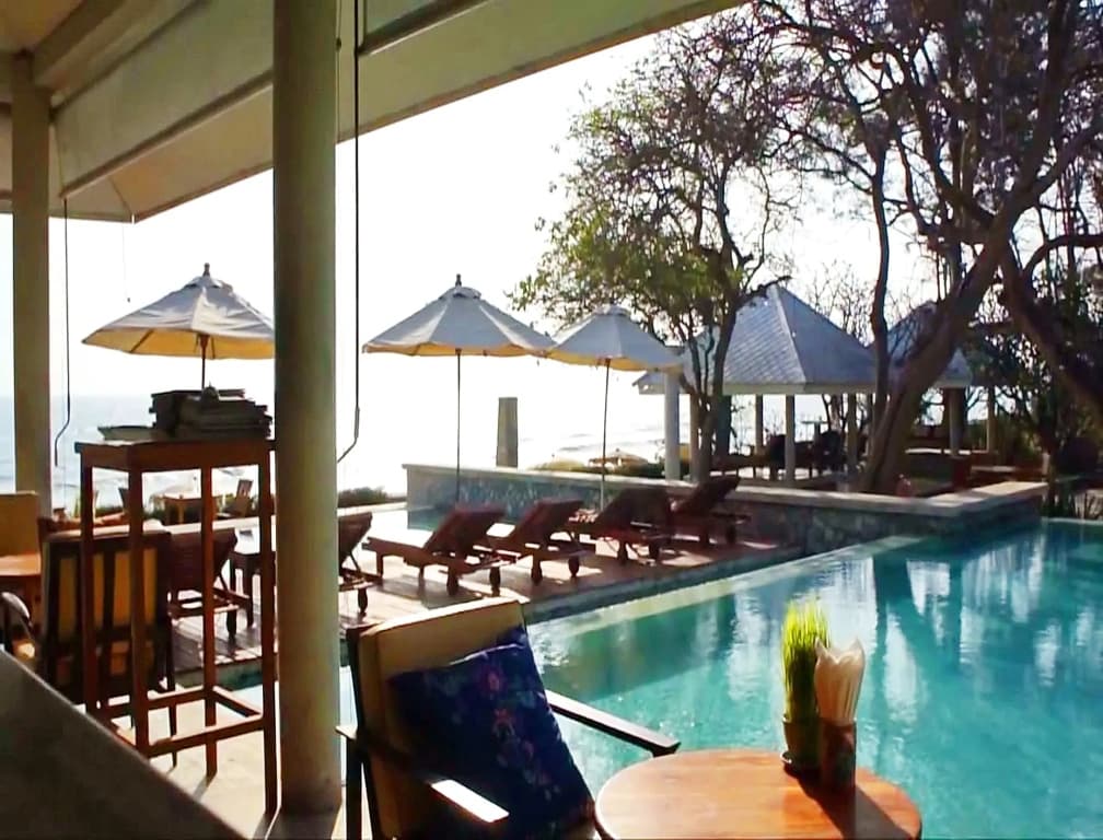 Baan Bayan Beachfront Hotel - photo 16