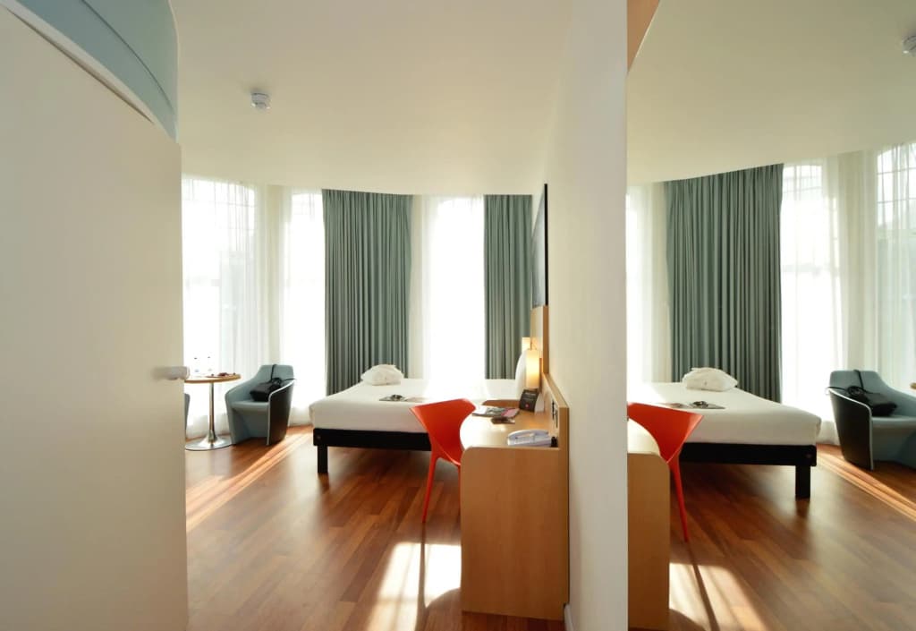 ibis Edinburgh Centre South Bridge - Royal Mile - photo 47