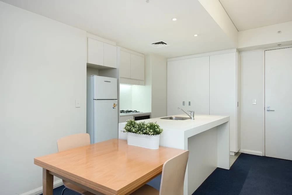 Barangaroo City View H329 - photo 10
