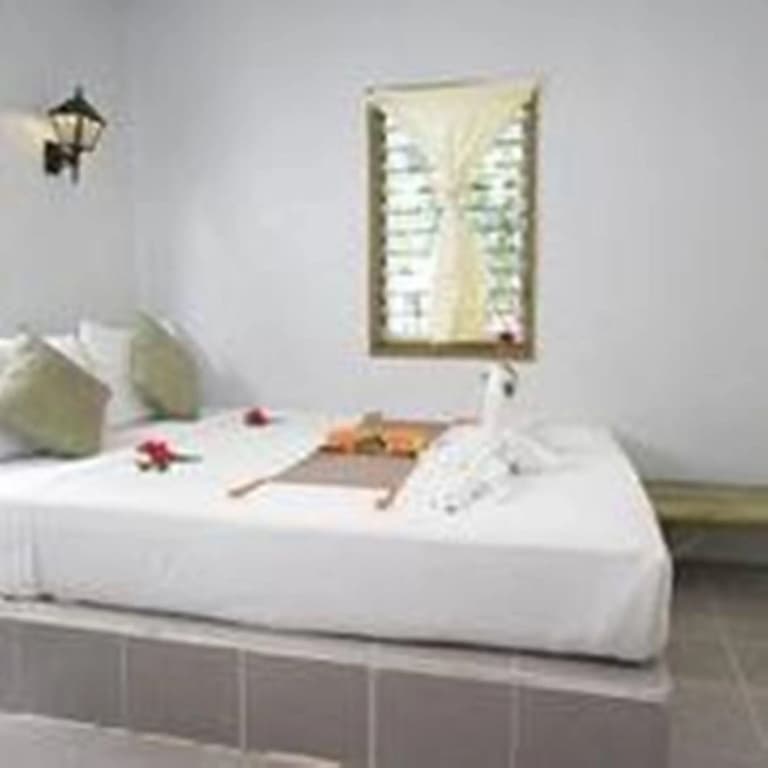 Lime & Soda Beachfront Resort - photo 5