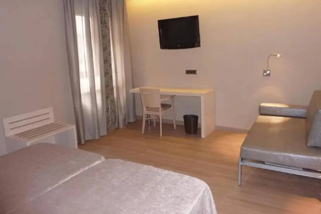 Hotel Barcelona House - photo 5
