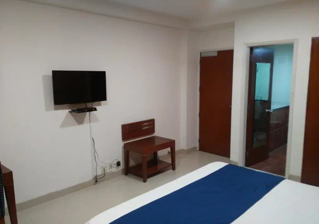 Divine Inn Hotel - photo 5