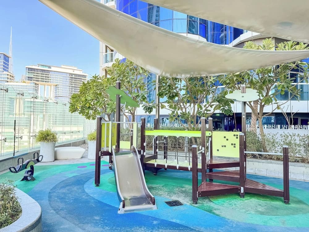 PVH - Paramount - Upscale 2BR - photo 16