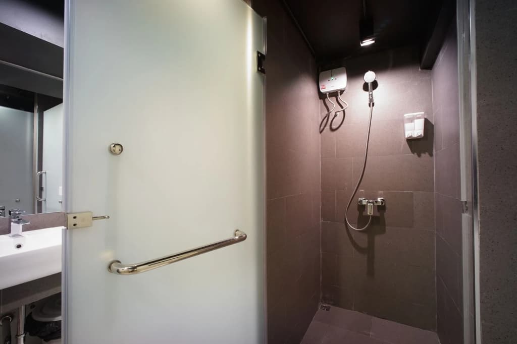 BRB Hostel Bangkok Silom - photo 7