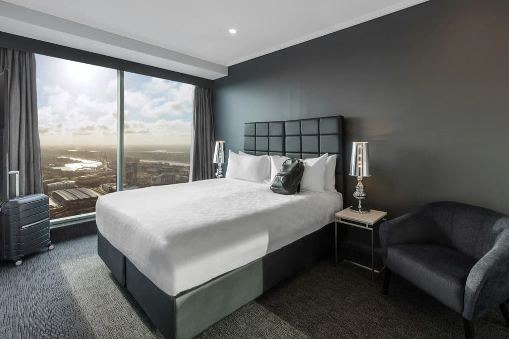 Meriton Suites World Tower - photo 45