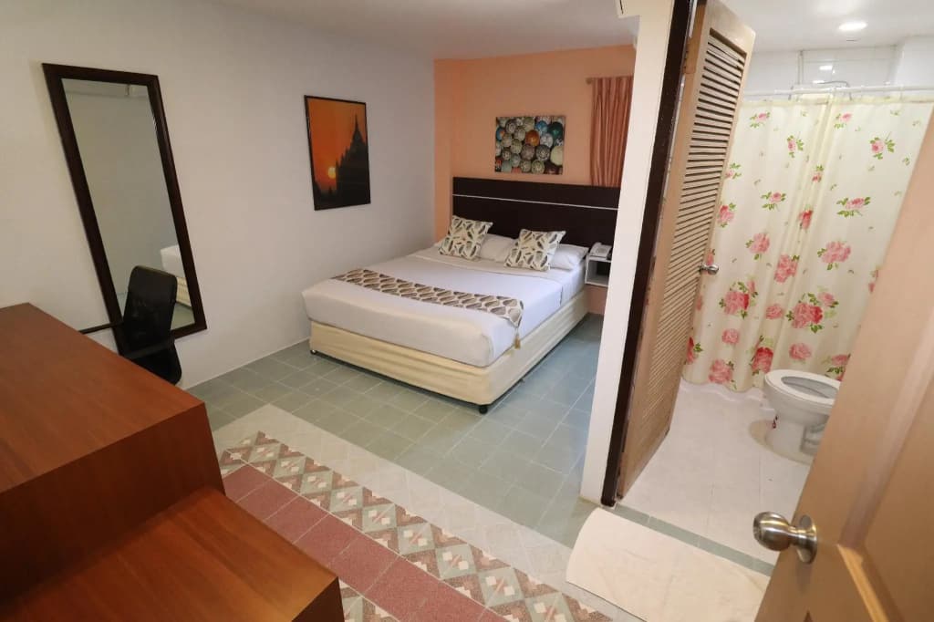 Summer Breeze Hotel - photo 36