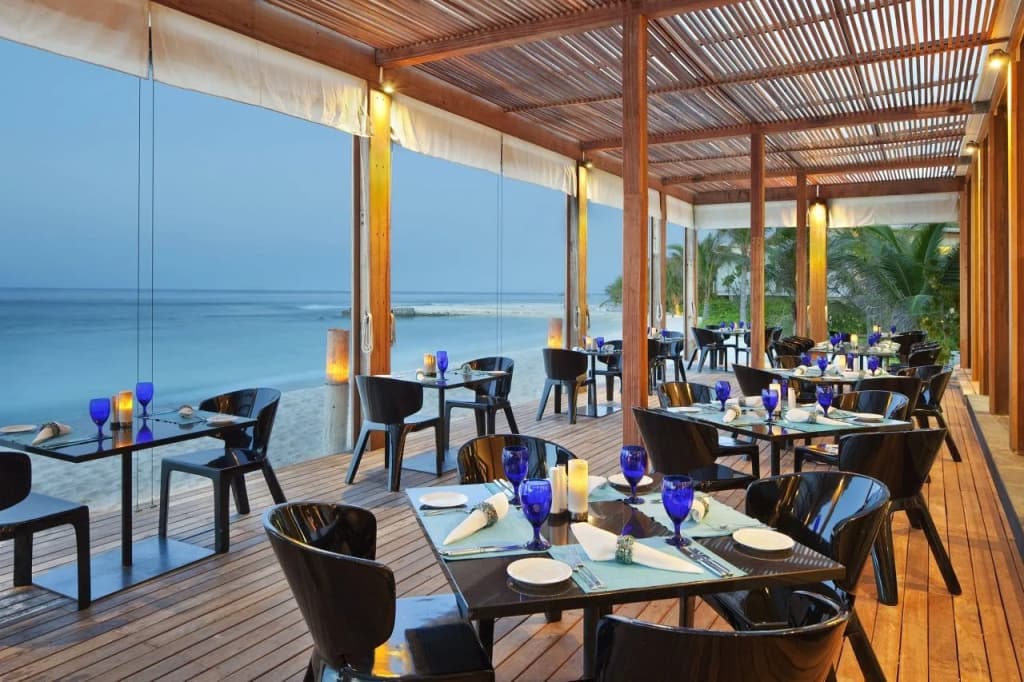 Holiday Inn Resort Kandooma Maldives by IHG - photo 21