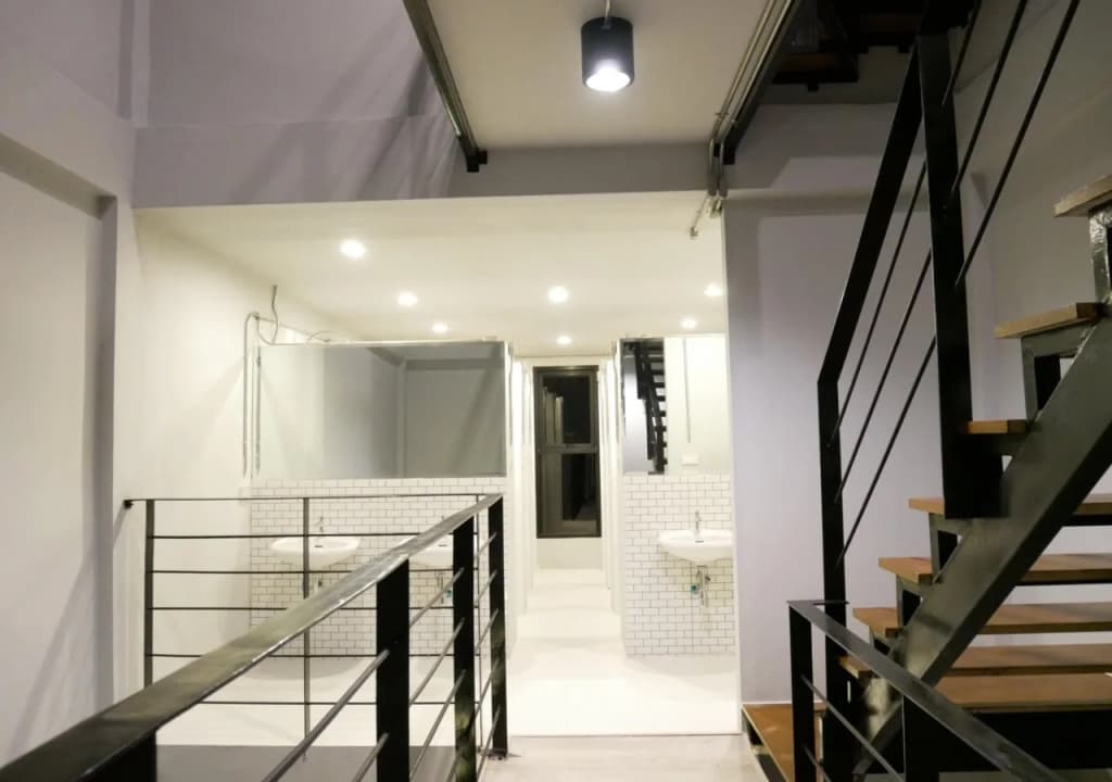Warm Hostel - photo 9