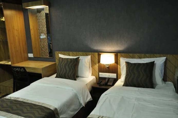 G.R Louis - photo 7