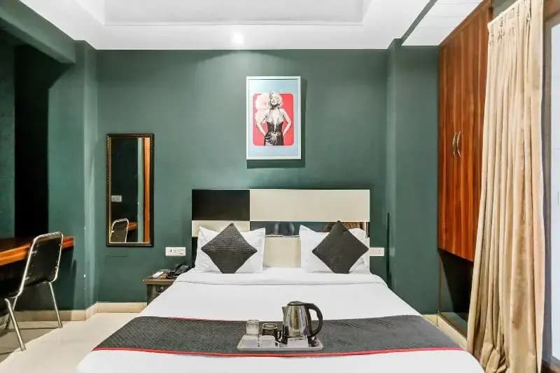 Qotel Hotel Church House Rohini Sector15 - photo 12