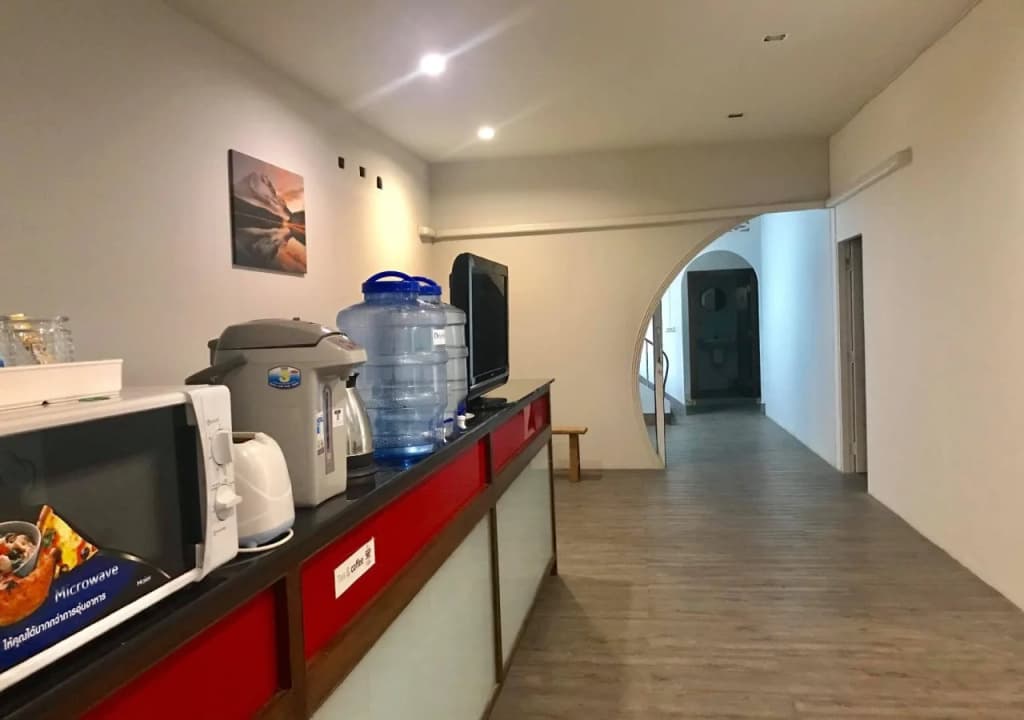 Mr Travel Hostel - photo 13