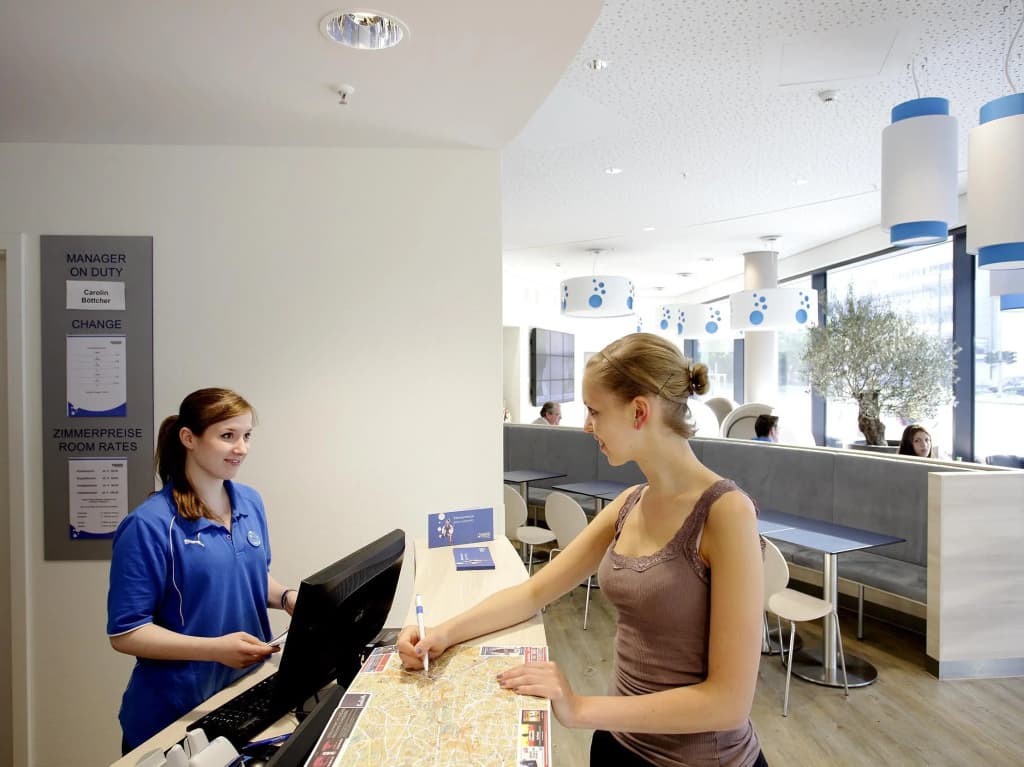 H2 Hotel Berlin Alexanderplatz - photo 15