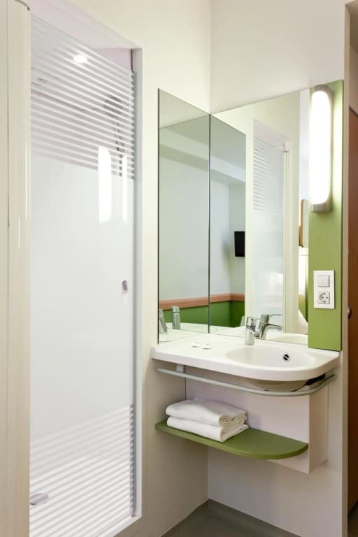 ibis budget Madrid Calle Alcalá - photo 24