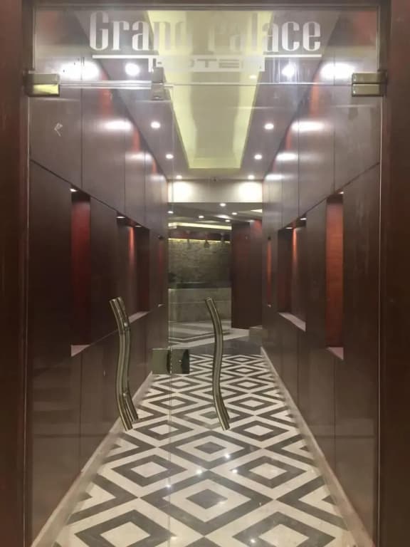 Grand Palace Hotel - photo 13