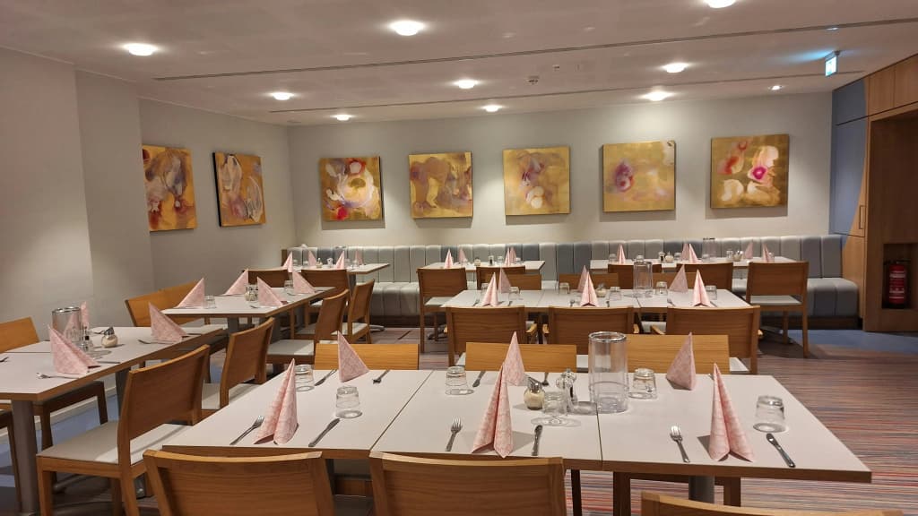 Dietrich-Bonhoeffer-Hotel - photo 18