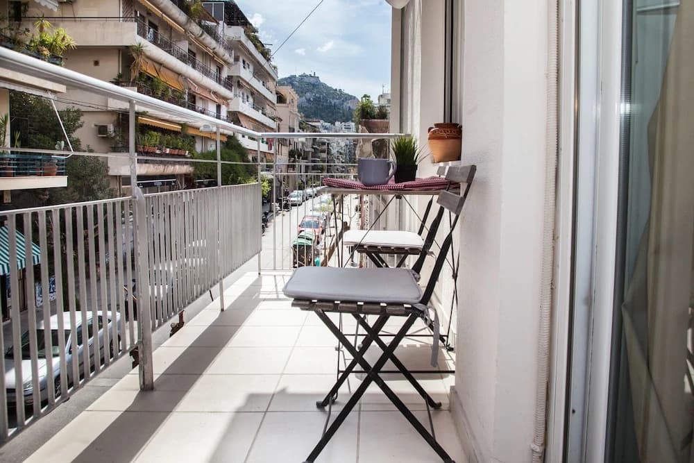 Chic 1 Bedroom Heaven in Athens - photo 6