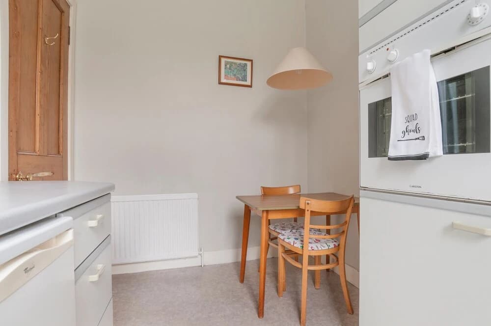 Gloucester Place Georgian Apartment - photo 11