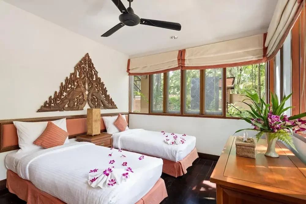 Villa Baan Hen 5 Bedroom Kata Beach - photo 5