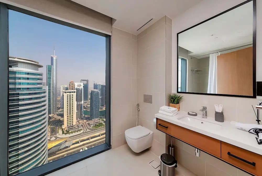 Stylish 2BR with Marina Views - photo 7
