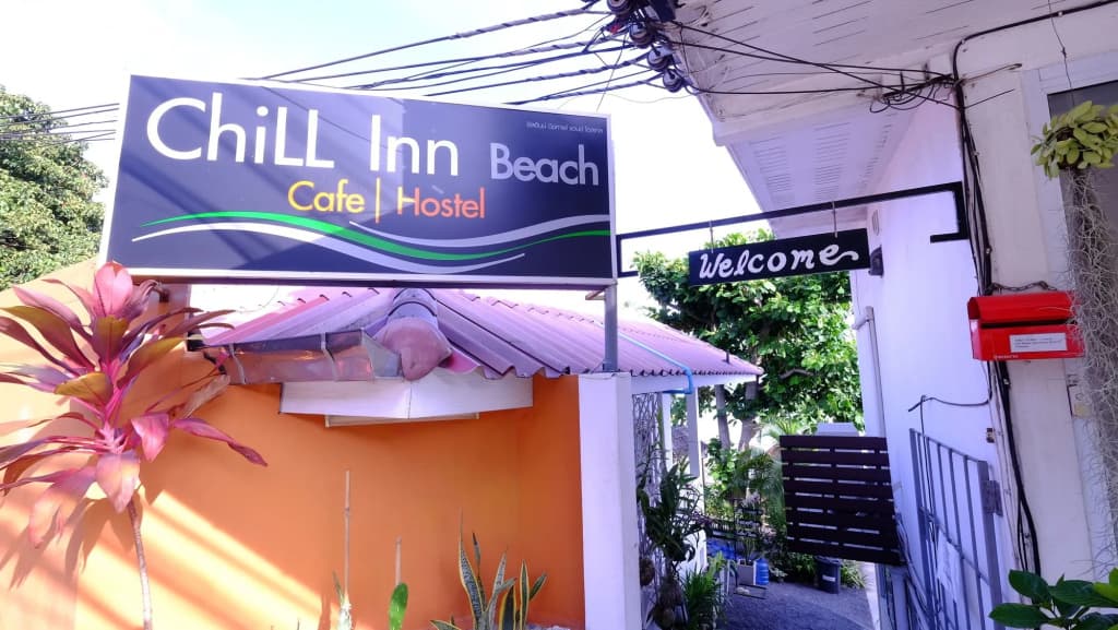 Chill Inn Beach Cafe & Hostel - main photo