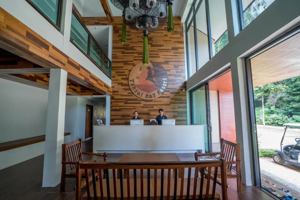 Tonsai Bay Resort - photo 8