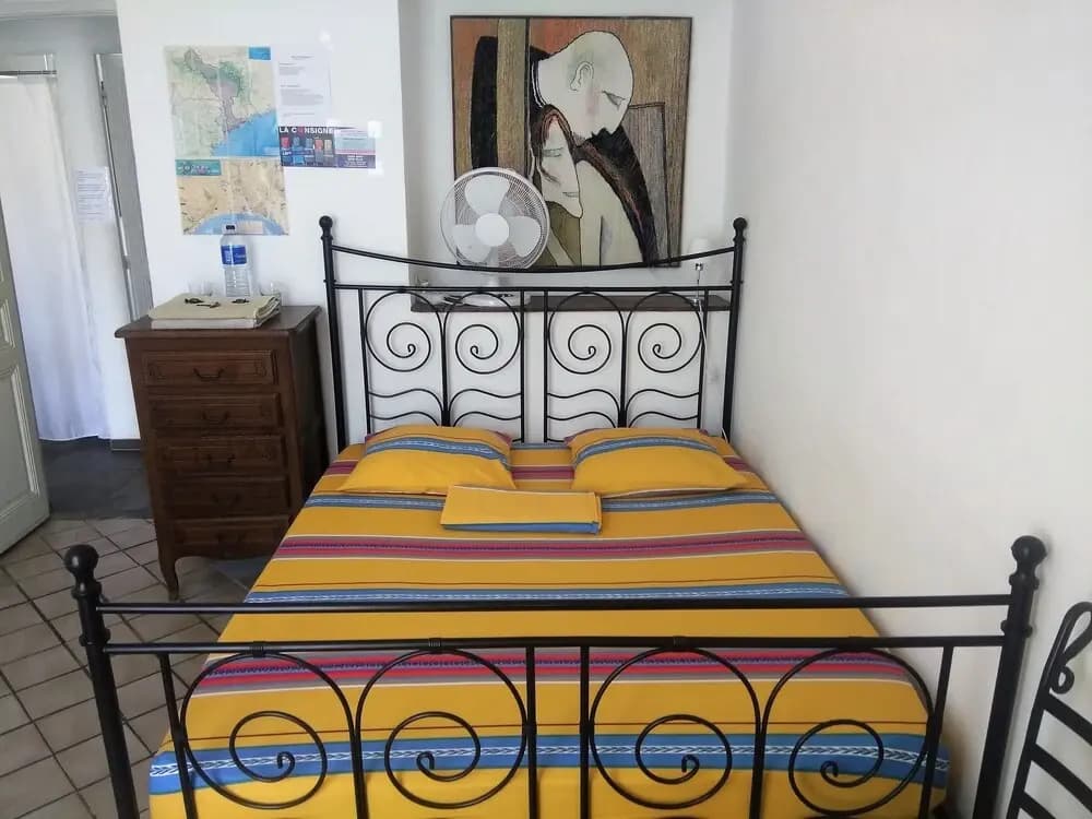 Nice Center Room - photo 4