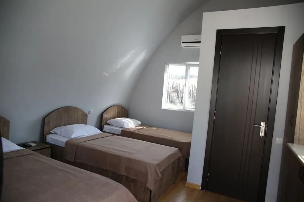 Atrium Hotel - photo 5