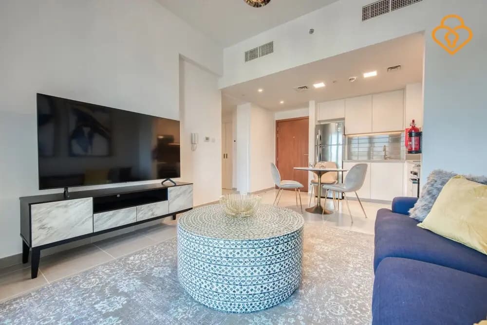 1 B/R Apt 411 Hayat Boulevard Townsquare - photo 1