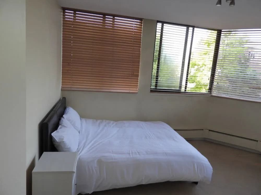 Acacia Road Apartment - photo 6