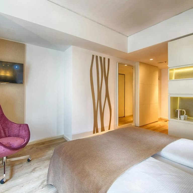 Leonardo Hotel Berlin Mitte - photo 44