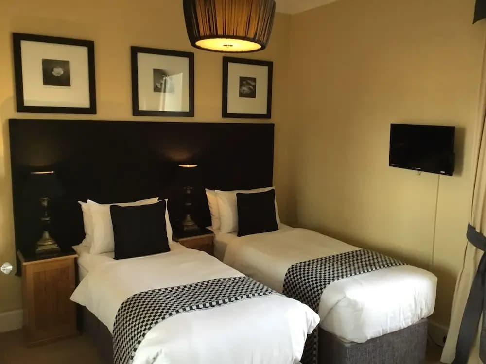 Martins Guest House - photo 6