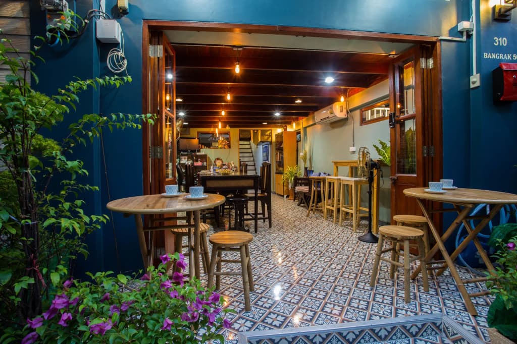Baan Gaysorn Hostel - photo 24