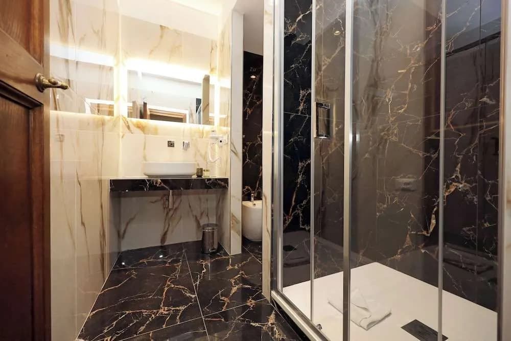 Golden Pantheon Rooms - photo 19