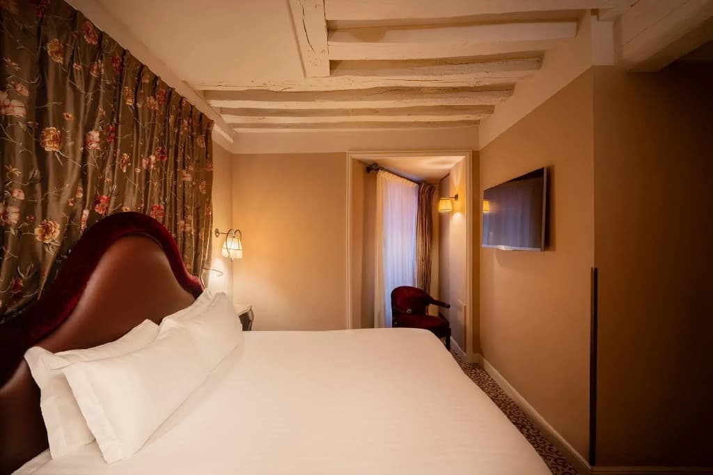 Hotel Odéon Saint Germain - photo 29