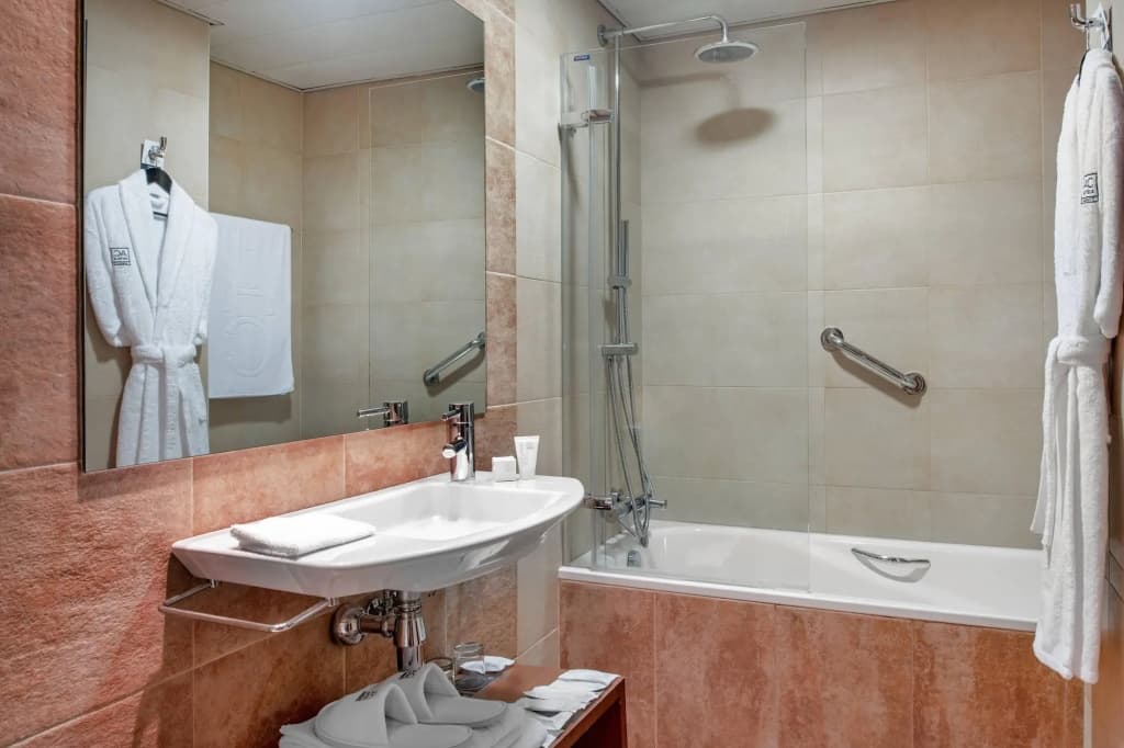 AC Hotel Carlton Madrid by Marriott - photo 9