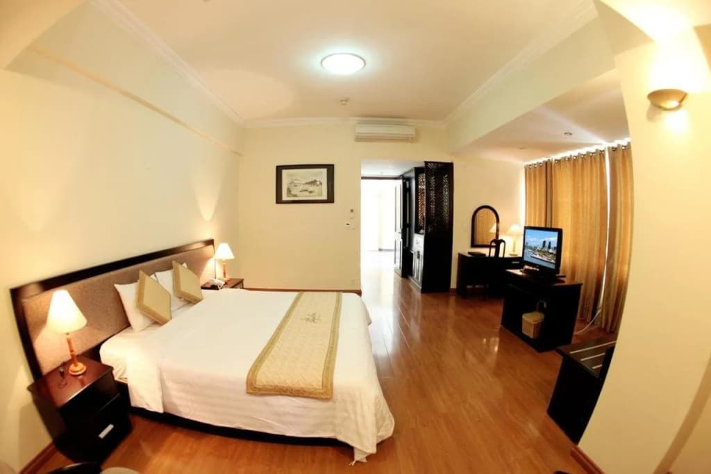 Bamboo Green Central Hotel - photo 5