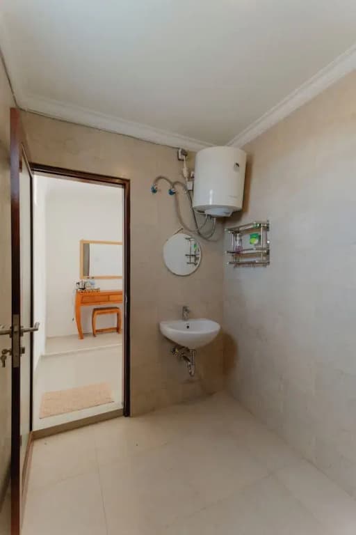 Hotel Anyar Teges - photo 5