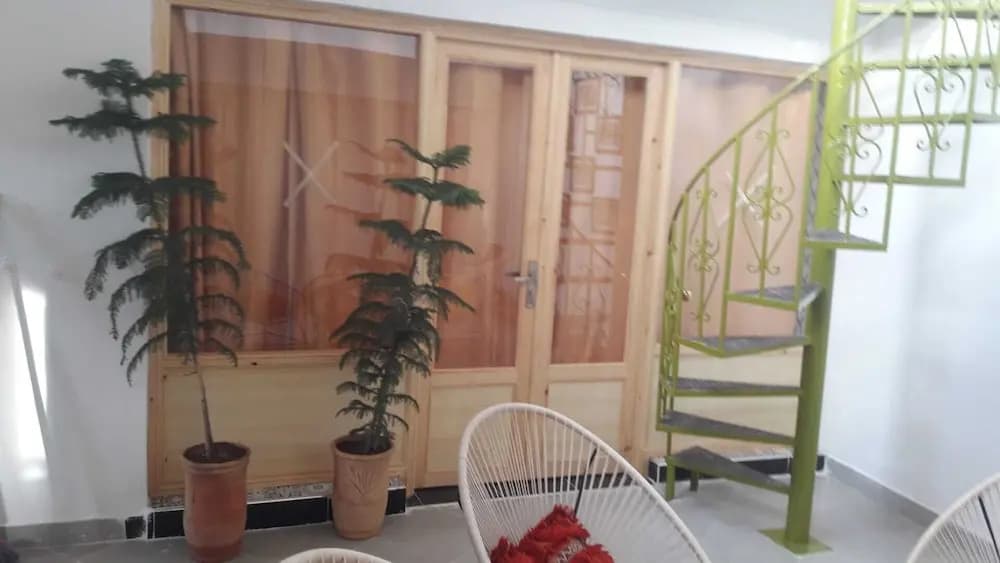 Hotel Aqdas - photo 6