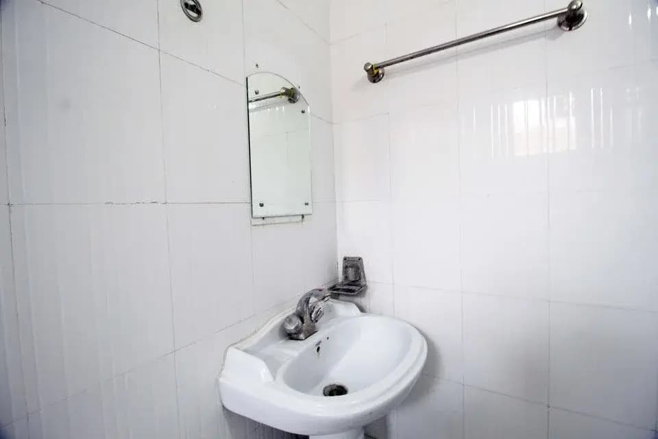 Hotel Dhawan - photo 6